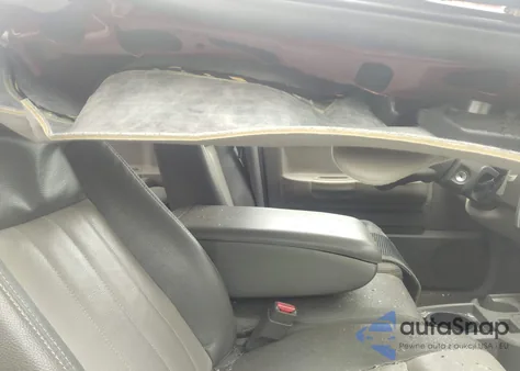 2010 Dodge Dakota Laramie z USA, uszkodzony, nr VIN 1D7CW5GP3AS156914